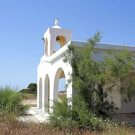 Lagouvardos Village 3*